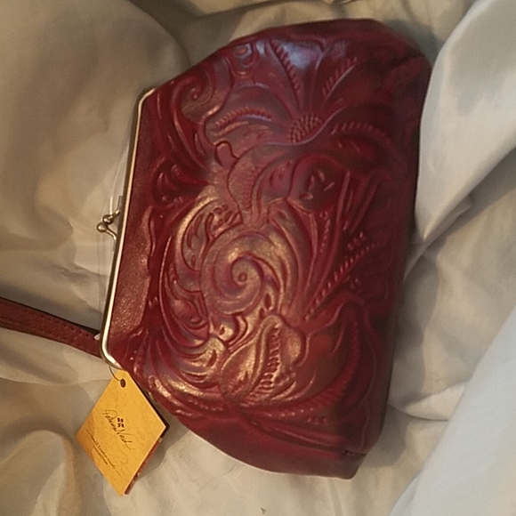 Patricia Nash Handbags - Patricia Nash Savena wristlet NWT